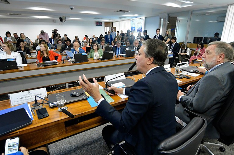 Fotos: Geraldo Magela/Agência Senado