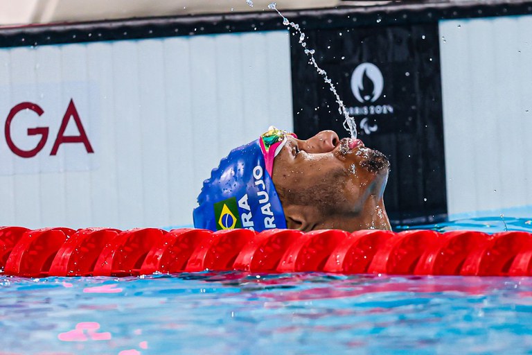 Gabrielzinho Conquista Primeira Medalha De Ouro Do Brasil Nos Jogos