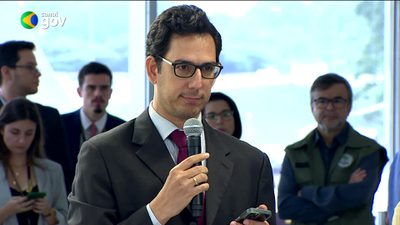 18.12.2025(Brasília - DF) Presidente Lula conversa com os jornalistas no Palácio do Planalto. 02