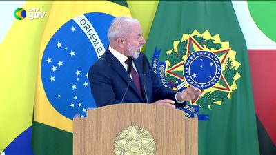 18.12.2025(Brasília - DF) Presidente Lula conversa com os jornalistas no Palácio do Planalto. 04