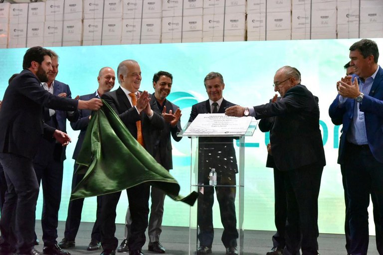 Ministro Márcio França inaugura megaterminal de celulose no Porto de Santos (SP)