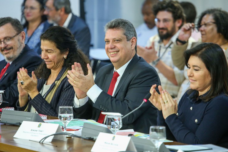 Ministros Márcio Macêdo e Simone Tebet apresentam resultados do PPA Participativo para todos os ministérios