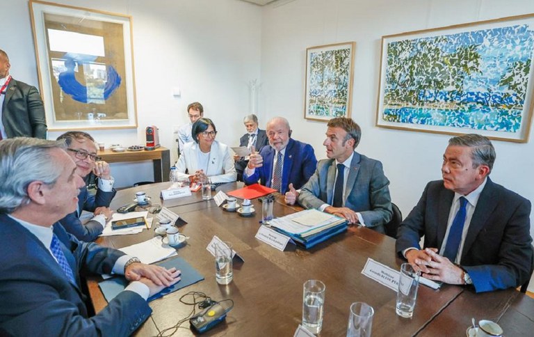 Presidente Lula se reúne com presidentes de França, Argentina, Colômbia e líderes políticos da Venezuela