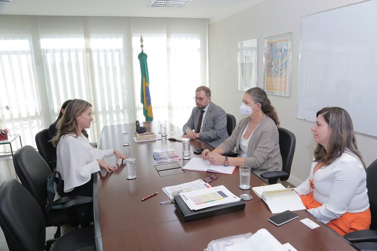 Banco de Desenvolvimento da América Latina e Caribe oferece parceria ao Ministério do Esporte