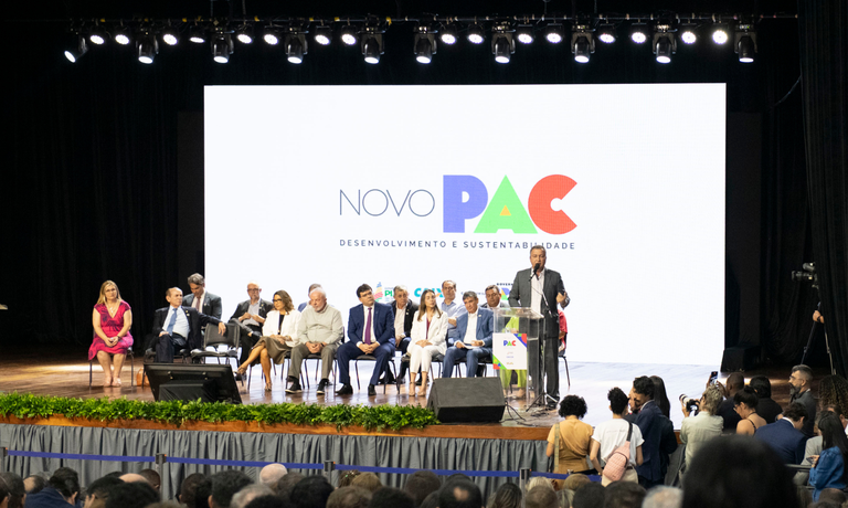 Durante lançamento do Novo PAC no Piauí, Rui Costa convida prefeitos a participarem de editais de seleção de obras