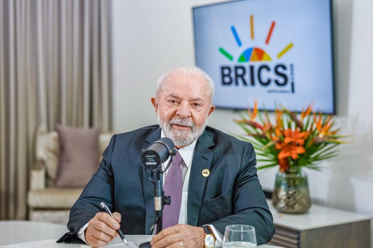 Lula afirma ser favorável à entrada de novos países no BRICS