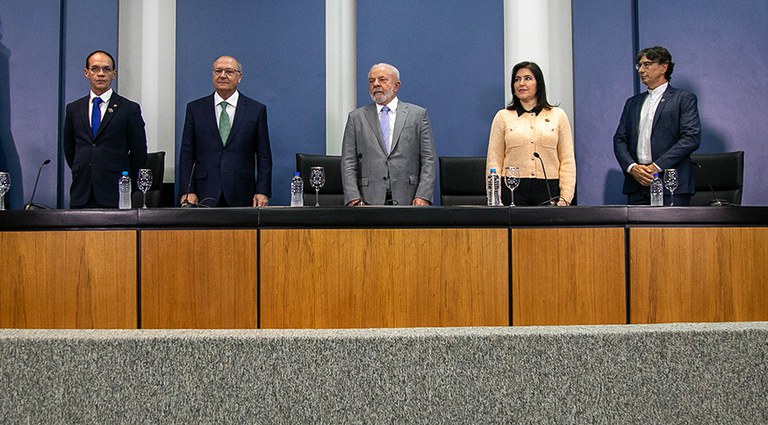 Lula prestigia posse de Marcio Pochmann na Presidência do IBGE