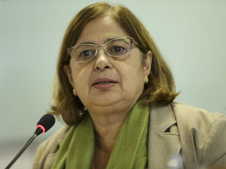 Ministra Cida Gonçalves anuncia Casas da Mulher Brasileira no Ceará