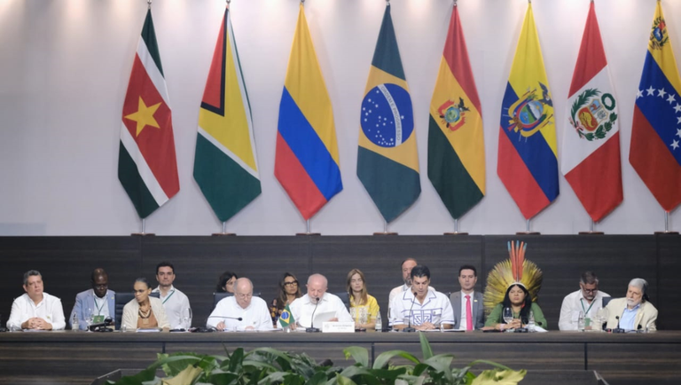 Ministro Celso Sabino participa da abertura da Cúpula da Amazônia em Belém (PA)