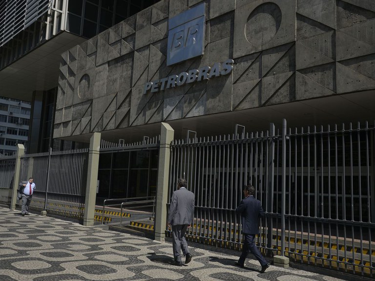 Petrobras vai investir US$ 18 bilhões na Bacia de Campos até 2027