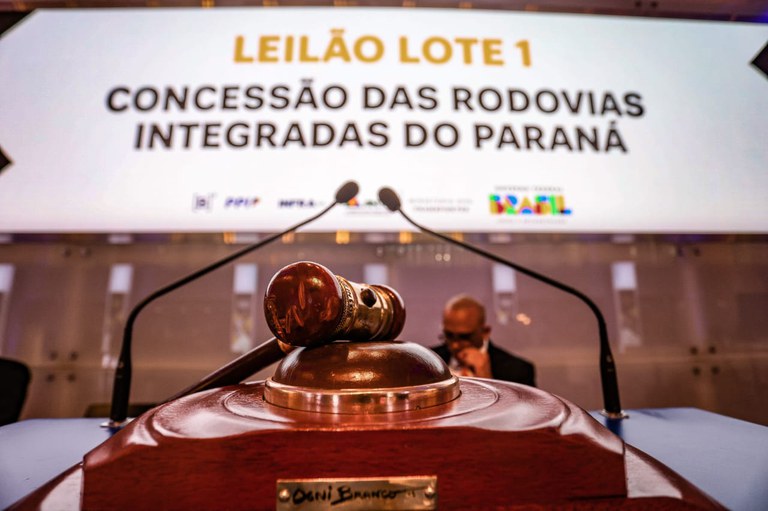 Primeiro leilão do novo PAC garante 18,25% de desconto em pedágios do lote 1 das rodovias integradas do Paraná