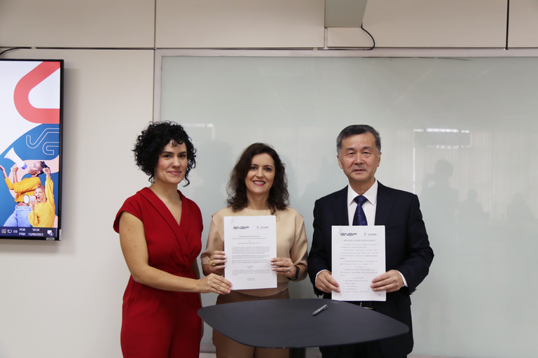 Enap e instituto chinês firmam parceria para intercâmbio de experiências