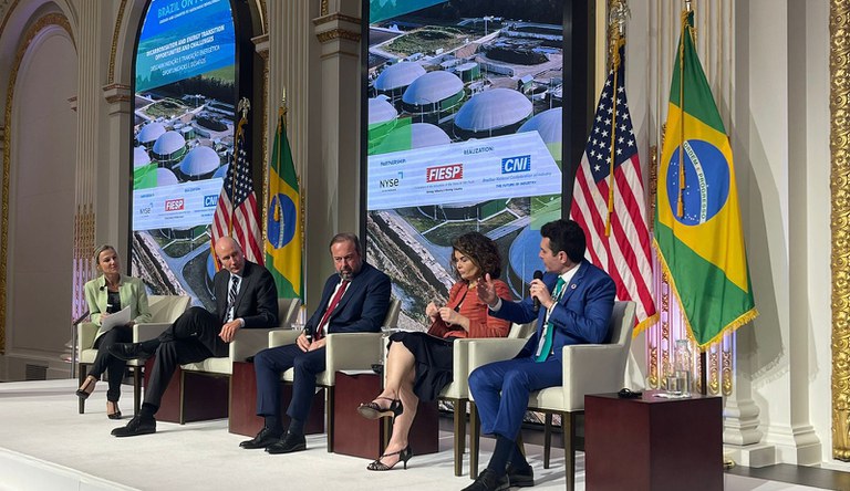 Governo brasileiro participa de debate sobre desenvolvimento sustentável na Bolsa de Nova Iorque