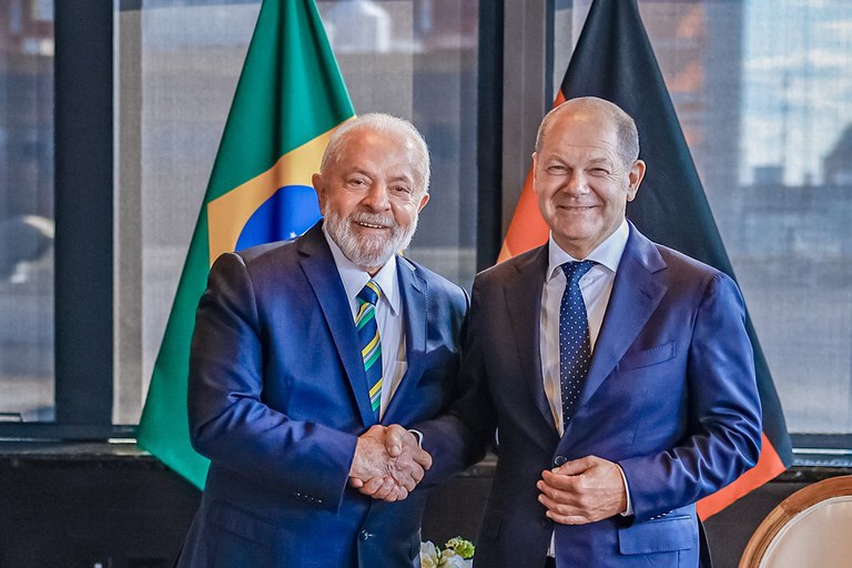 Presidente Lula discute acordo Mercosul-União Europeia com chanceler alemão Olaf Scholz