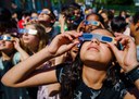 MCTI e planetário do Ceará vão distribuir óculos especiais para observar eclipse solar