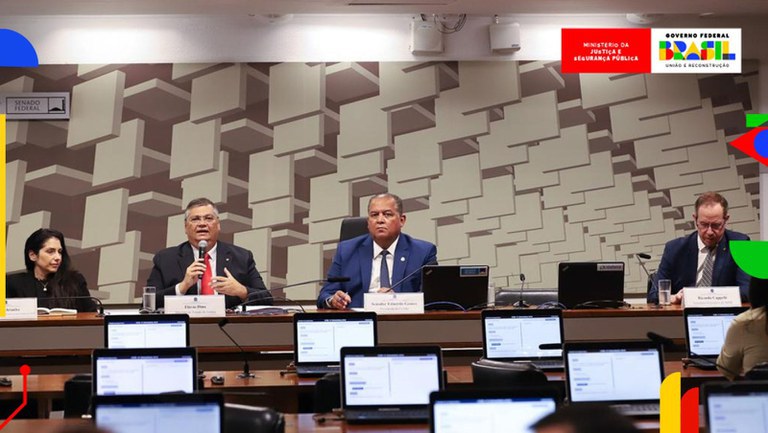 Ministro Flávio Dino debate no Senado conjunto regulatório para meios digitais