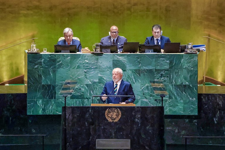 Na ONU, Lula homenageia vítimas de catástrofes e defende causas humanitárias