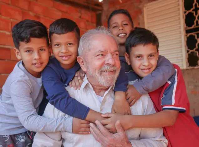 "Crianças jamais poderiam ser feitas de reféns, não importa em que lugar do mundo", afirma Lula