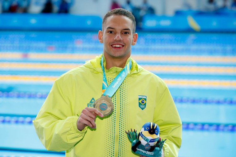 Em dia de Guilhermes, natação garante mais dois ouros para o Brasil no Pan