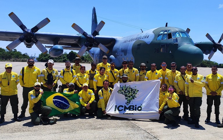 Força tarefa entre ICMBio e Ibama controla incêndios florestais em Manaus