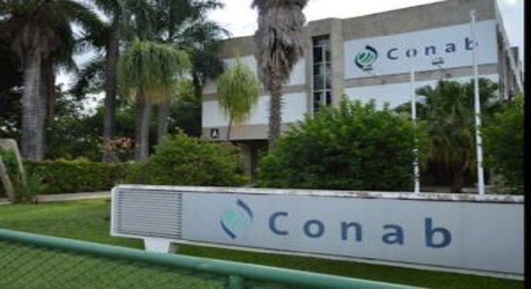 Goiás assina contratos do PAA operacionalizado pela Conab no estado