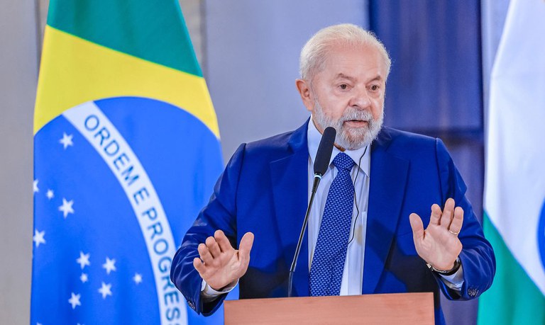Lula afirma que Brasil não poupará esforços para evitar escalada de conflito no Oriente Médio