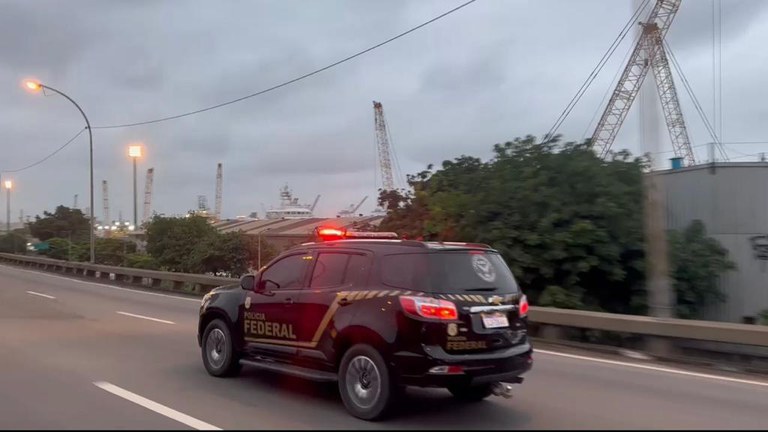 PF deflagra operação contra tráfico de drogas no Rio de Janeiro