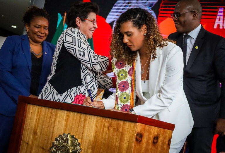 “Memória é reparação”, afirma ministra Anielle Franco em cerimônia no Palácio do Planalto