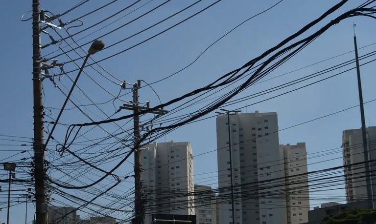 ANEEL aprova redução nas tarifas de energia elétrica da CEEE (RS)