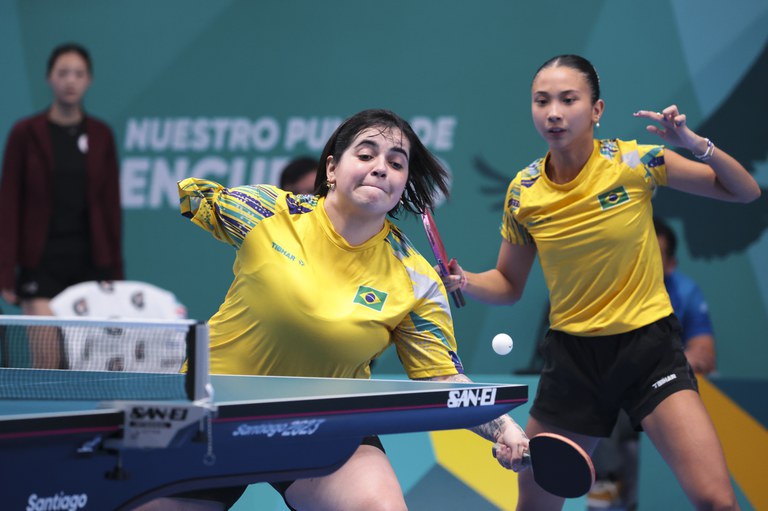 TÊNIS DE MESA NO PAN – Duplas do Brasil garantem três medalhas no primeiro  dia dos Jogos em Santiago - Confederação Brasileira de Tênis de Mesa