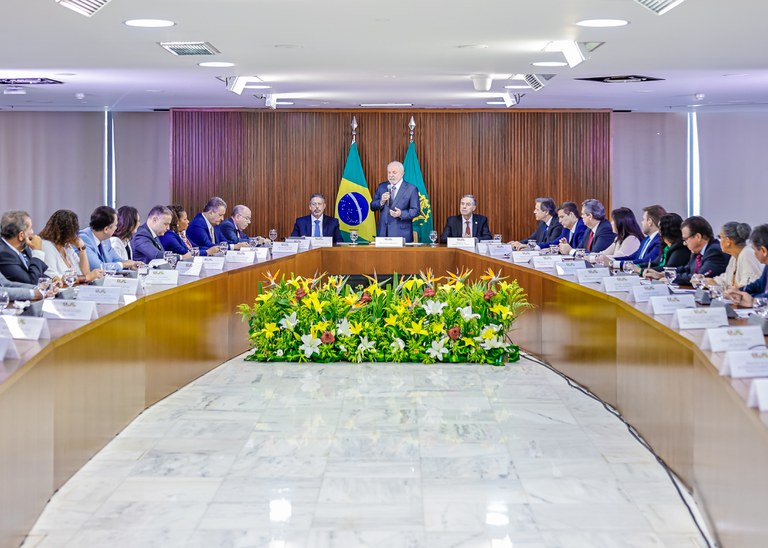 Lula instala Comissão Nacional do G20