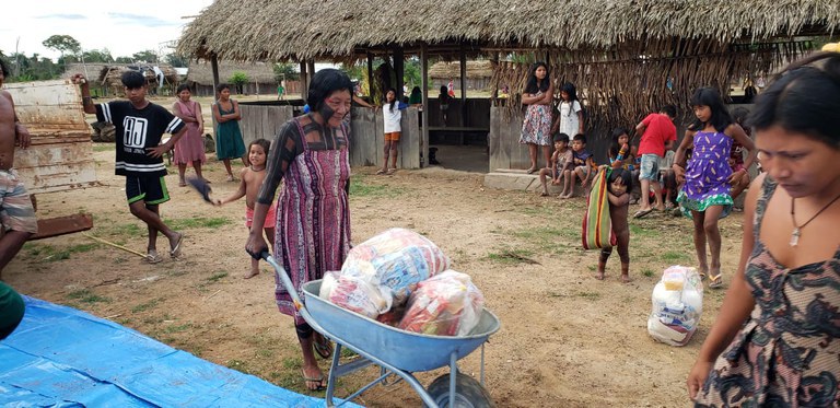 Distribuição de cestas de alimentos beneficiam mais de 5,5 mil famílias indígenas em MS