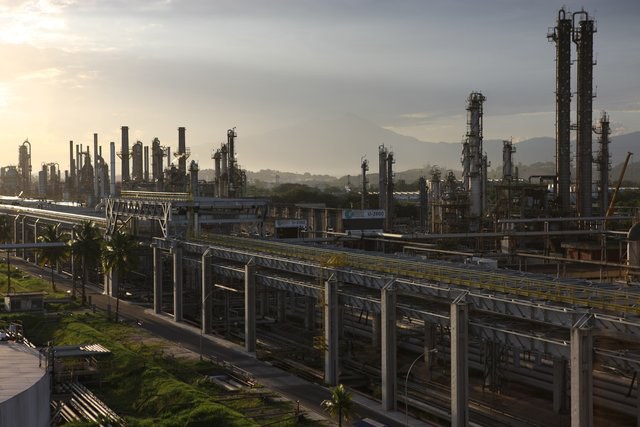 Petrobras bate recorde na produção de diesel S-10