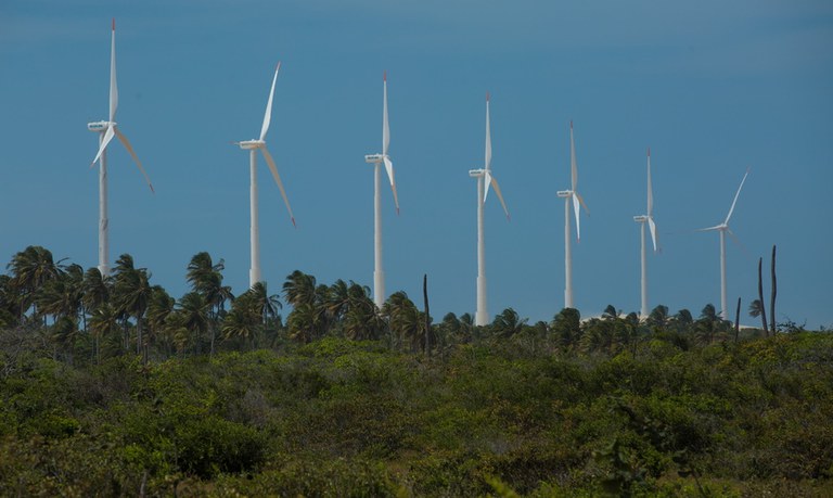 Presidente recebe australiano que investe US$ 5 bilhões em hidrogênio verde no Ceará