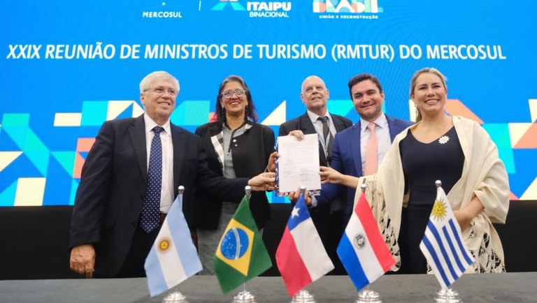 Grupo de ministros do Turismo do Mercosul assina carta de intenções em prol do desenvolvimento sustentável