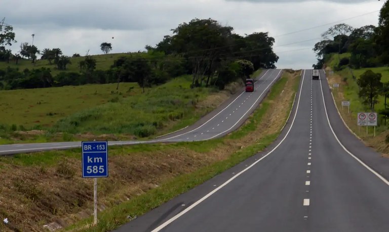 Vamos garantir rodovias de melhor qualidade no Brasil, afirma ministro