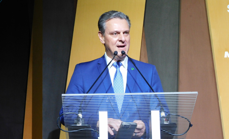 Em São Paulo, ministro Carlos Fávaro destaca boas práticas da pecuária