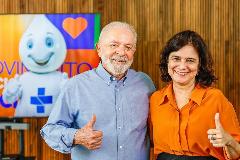 Lula e ministra Nísia Trindade fazem balanço da recuperação da saúde