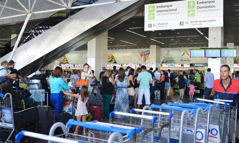 Movimentação de passageiros na aviação civil brasileira supera os 100 milhões