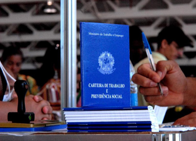 Novo Caged: Brasil registra 130.097 postos de trabalho com carteira assinada em novembro
