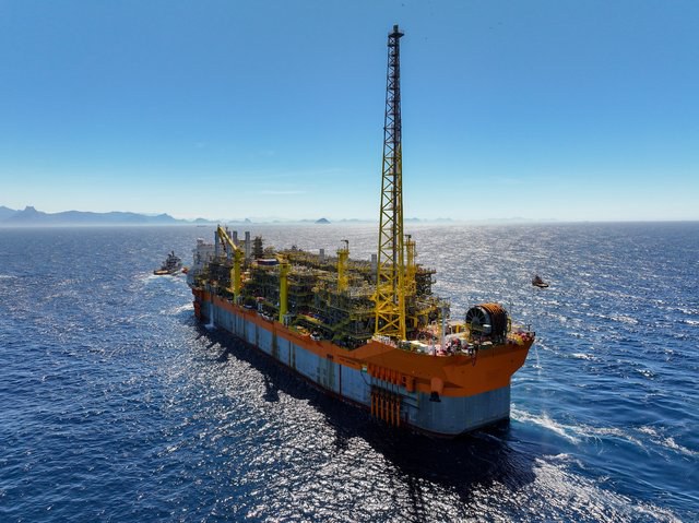 Petrobras coloca o navio-plataforma Sepetiba em produção no pré-sal
