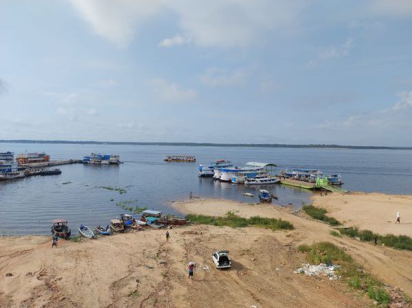 Rios da Amazônia saem da classificação de seca, mas ainda estão com níveis baixos