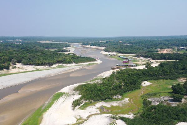 Rios da região amazônica mantêm processo de recuperação, mas níveis seguem baixos para o período