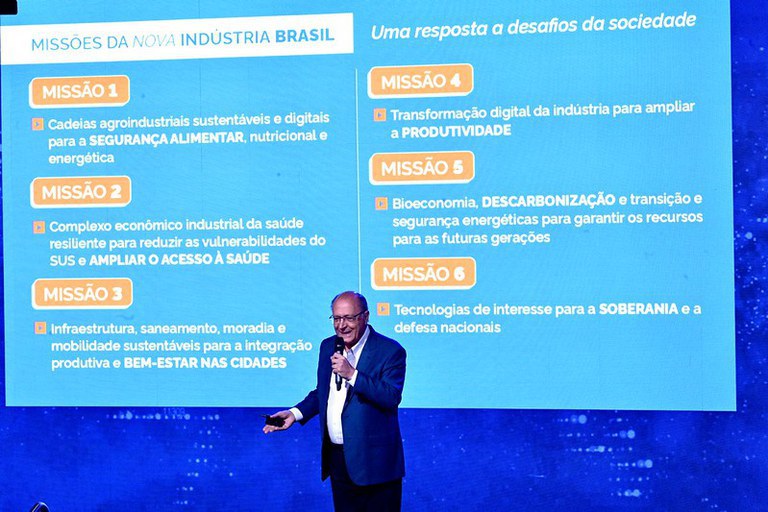 Vice-presidente apresenta política industrial para empresários de Santa Catarina