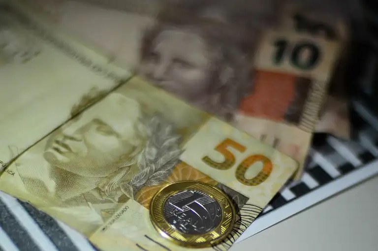 Balança registrou superávit de US$ 1,013 bi na terceira semana de janeiro
