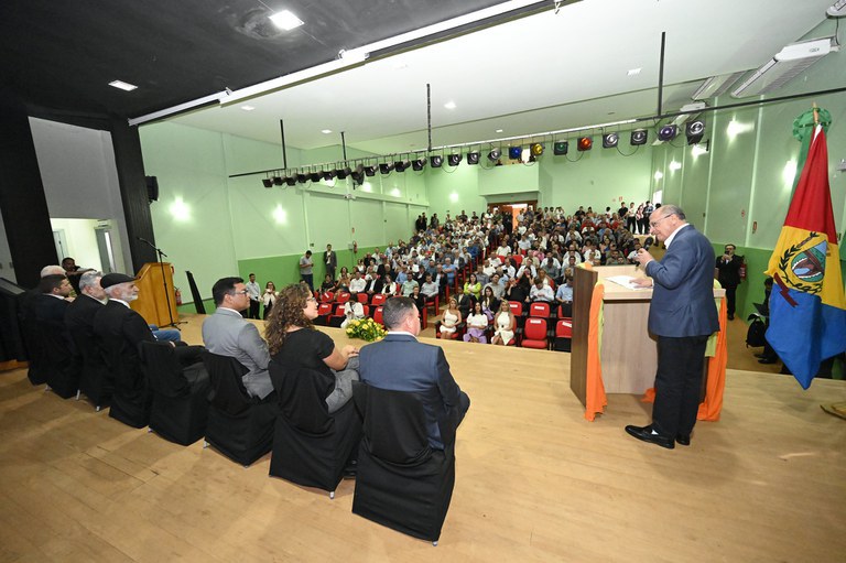 Alckmin participa do lançamento da pedra fundamental de usina de etanol no RS