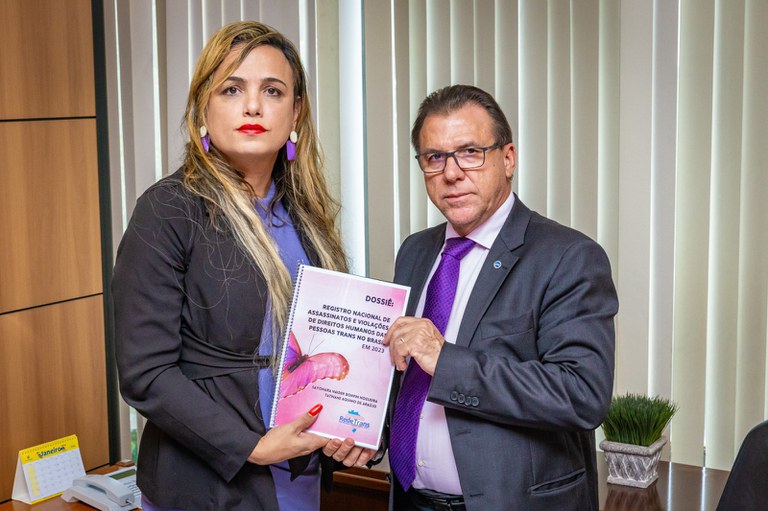 Ministério do Trabalho e Emprego recebe representantes da Rede Nacional de Pessoas Trans do Brasil