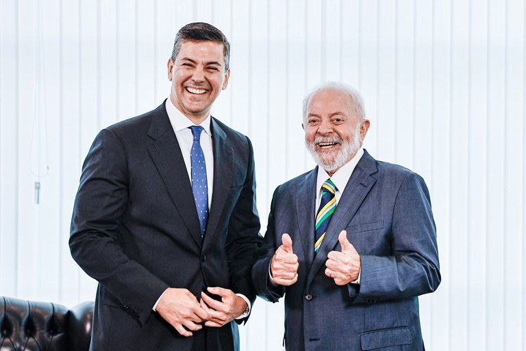 Lula e presidente do Paraguai discutem futuro de Itaipu em Brasília