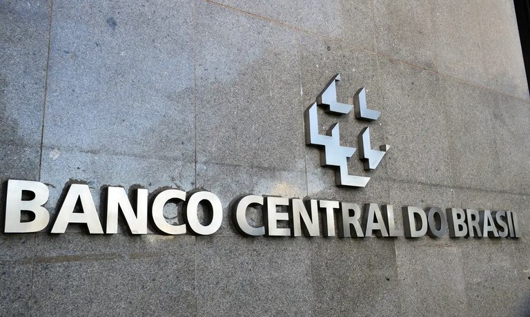 Novos diretores do Banco Central tomam posse nesta terça-feira (2)