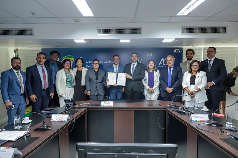 AGU, MEC e Alagoas celebram acordo para repasse de R$ 303 milhões à educação do estado